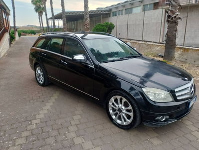 Mercedes-Benz Classe C Station Wagon 220 CDI BlueEFFICIENCY Avantgarde AMG (6)