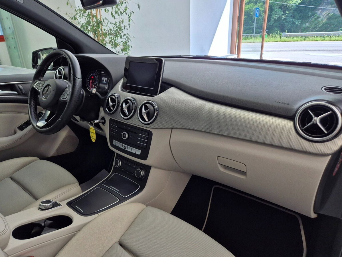 Mercedes-Benz Classe B 180 d Automatic Premium (10)