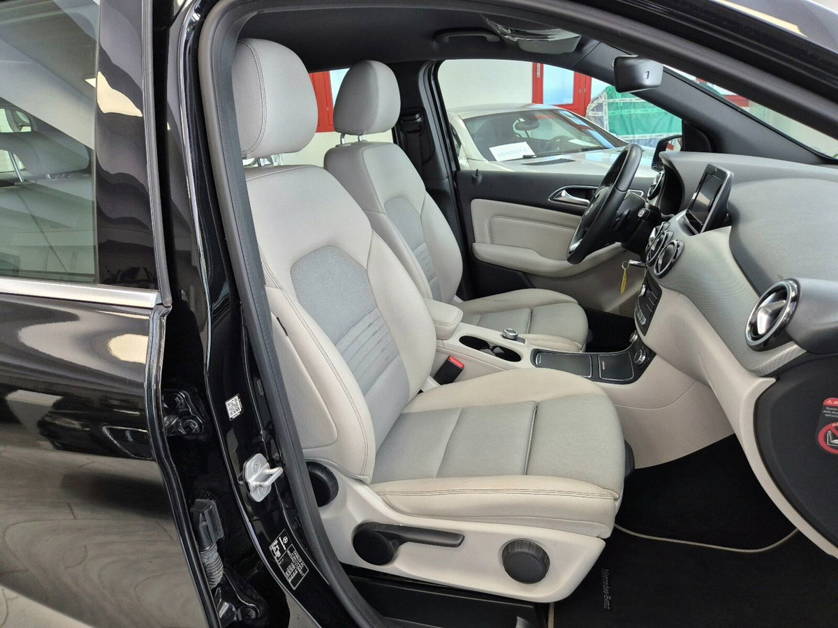 Mercedes-Benz Classe B 180 d Automatic Premium (7)