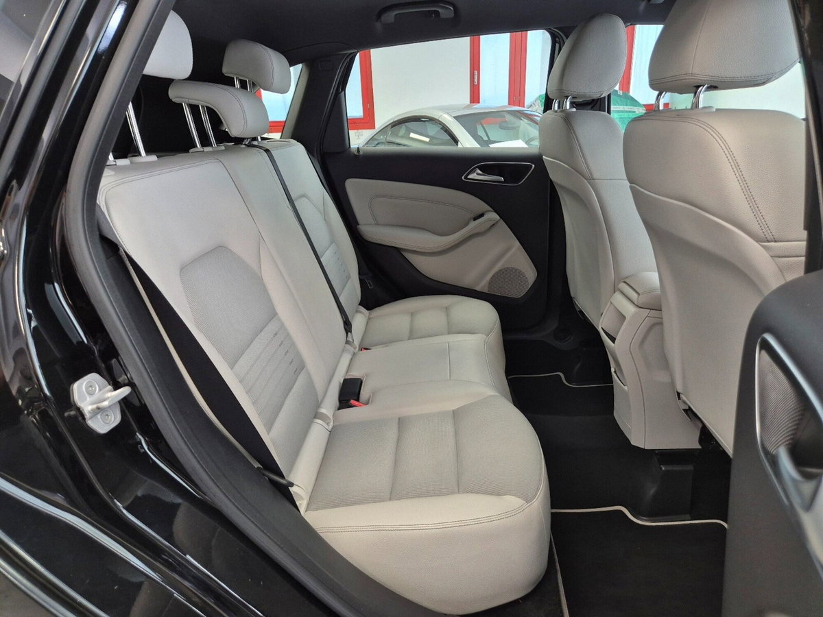 Mercedes-Benz Classe B 180 d Automatic Premium (8)