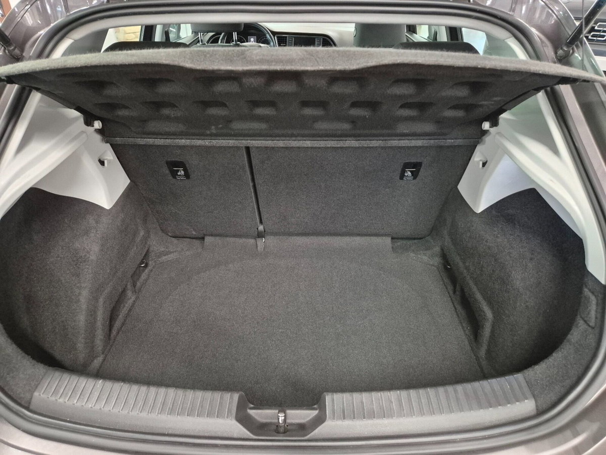 SEAT Leon 1.6 TDI 110 CV 5p. Start/Stop Style (10)