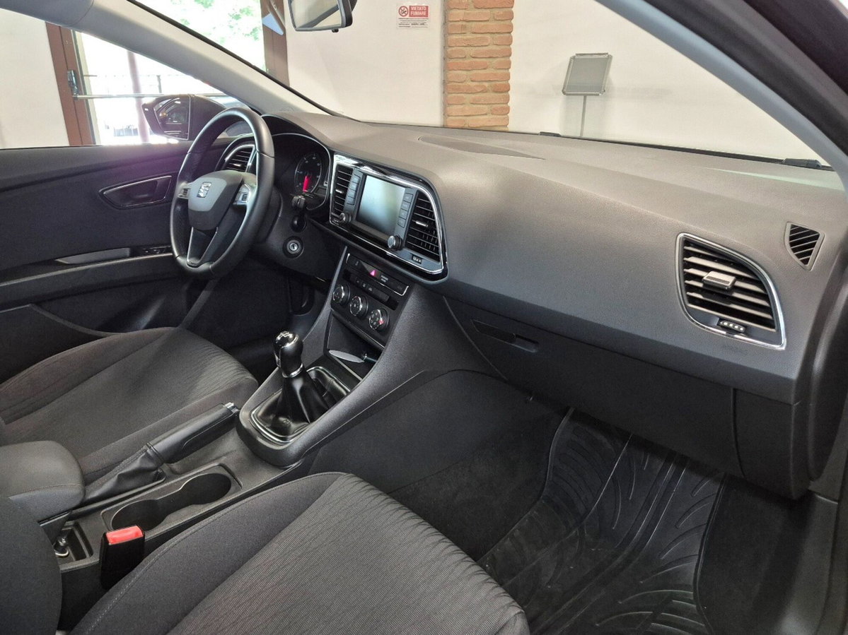 SEAT Leon 1.6 TDI 110 CV 5p. Start/Stop Style (11)