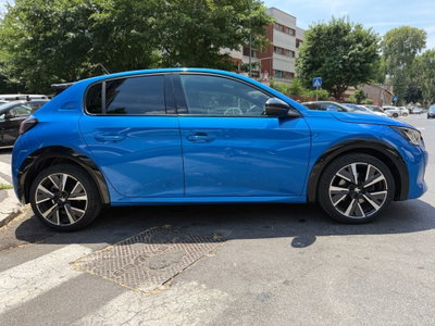 Peugeot 208 PureTech 100 Stop&Start EAT8 5 porte GT Pack (5)