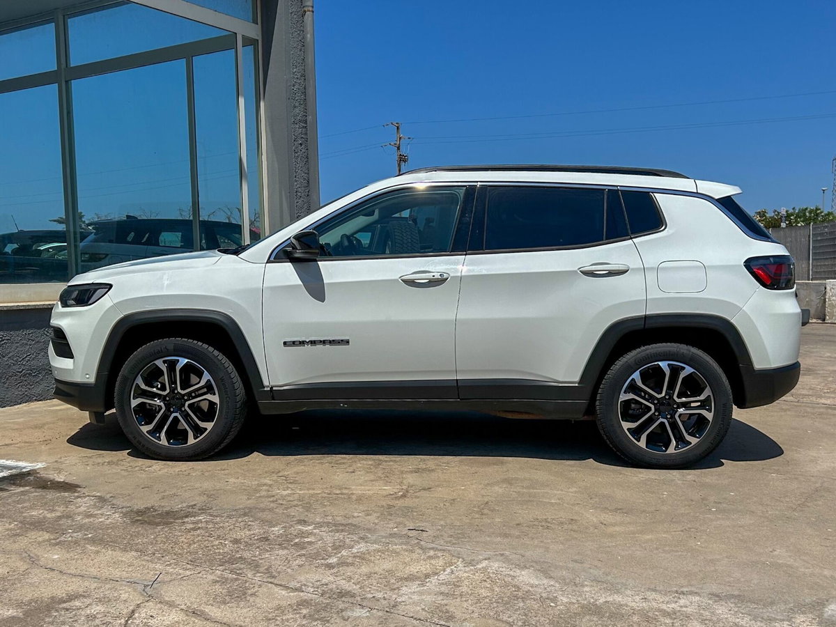 Jeep Compass 1.3 T4 190CV PHEV AT6 4xe Limited (4)