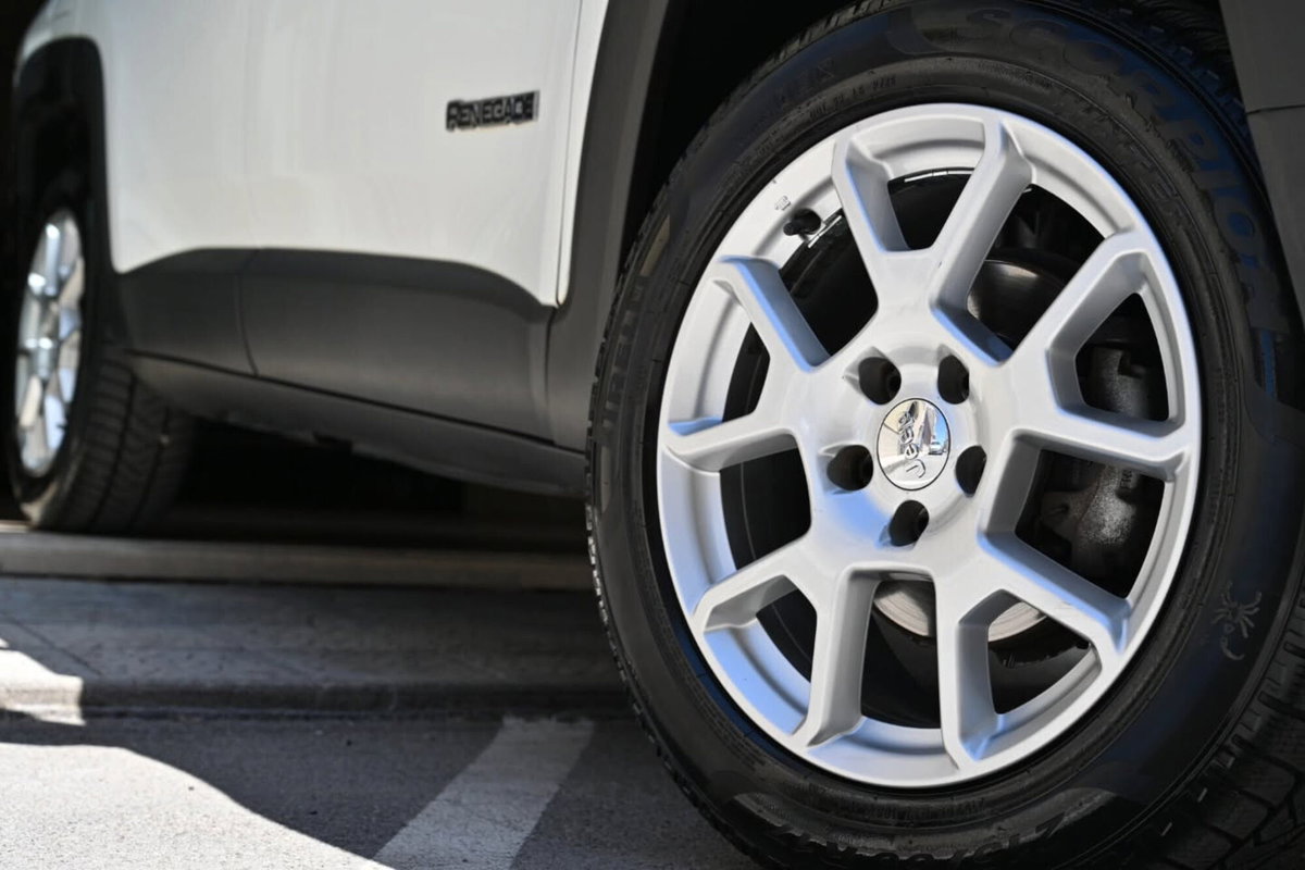 Jeep Renegade 1.6 Mjt 130 CV Limited (5)