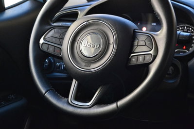 Jeep Renegade 1.6 Mjt 130 CV Limited (6)