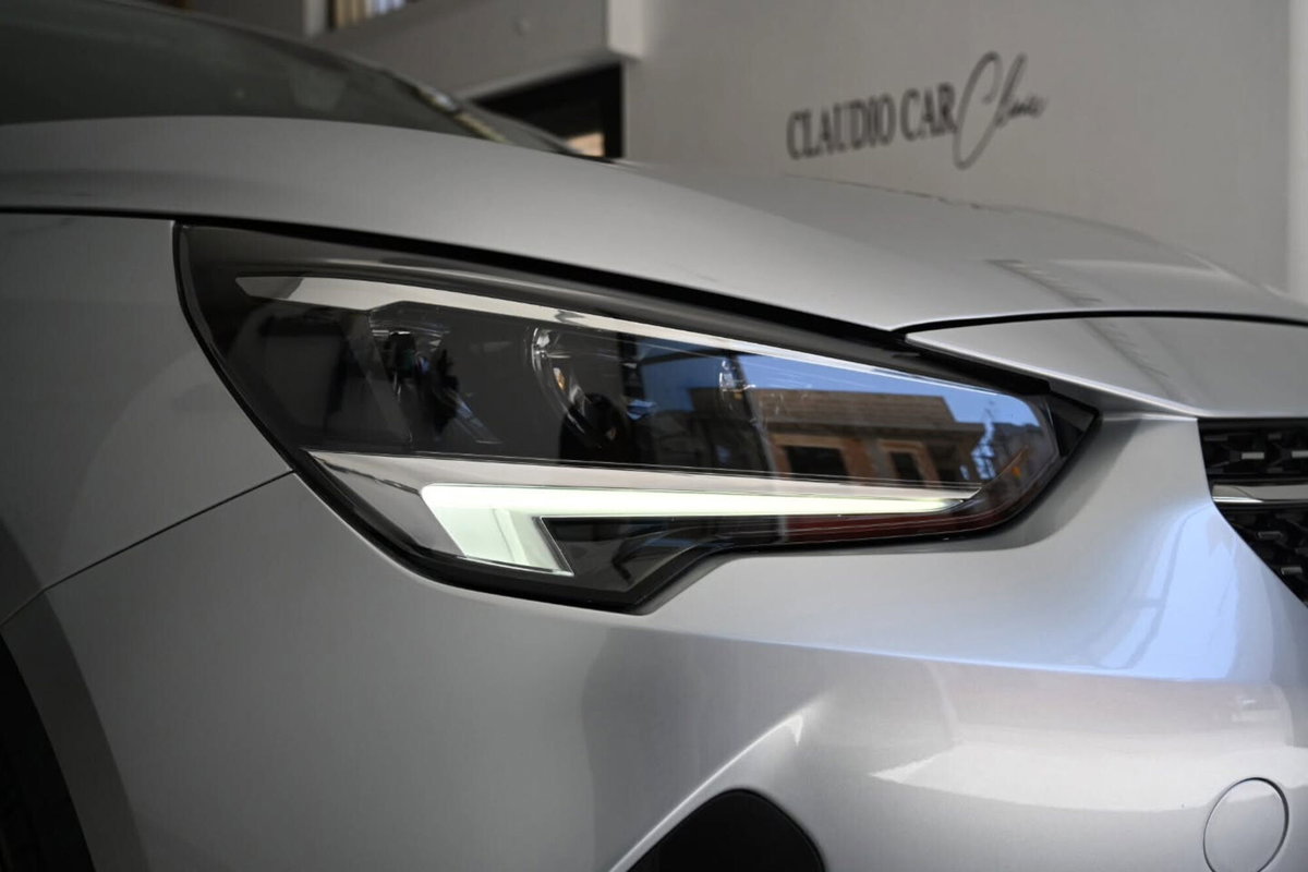 Opel Corsa 1.2 Elegance (10)