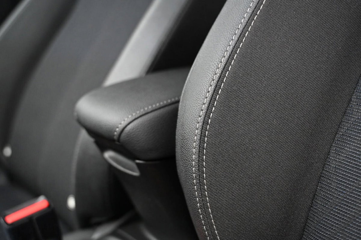 Opel Corsa 1.2 Elegance (16)