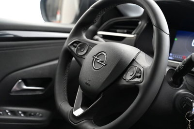 Opel Corsa 1.2 Elegance (18)
