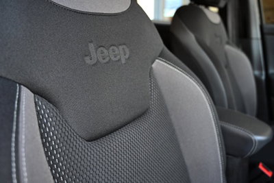 Jeep Renegade 1.6 Mjt 130 CV Limited (17)