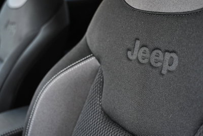 Jeep Renegade 1.6 Mjt 130 CV Limited (9)