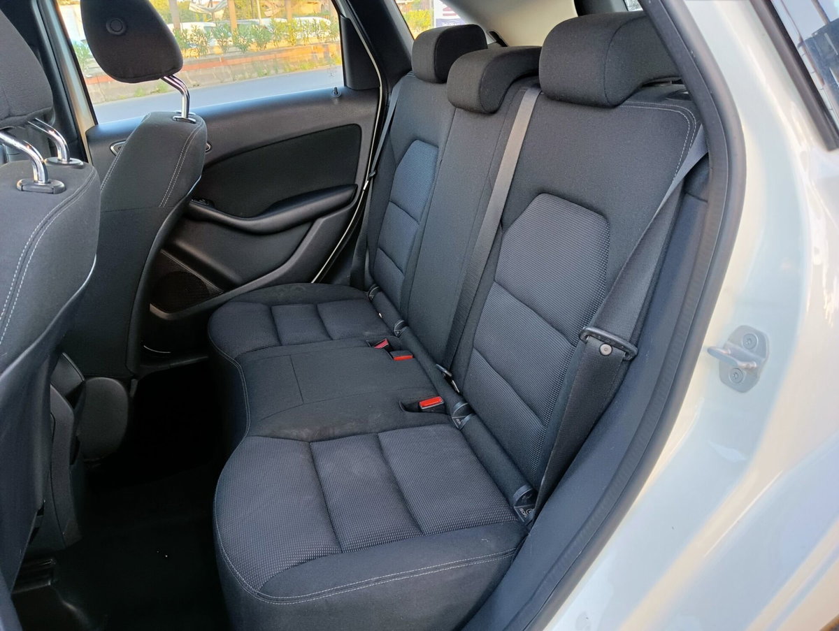 Mercedes-Benz Classe B 180 CDI Executive (13)