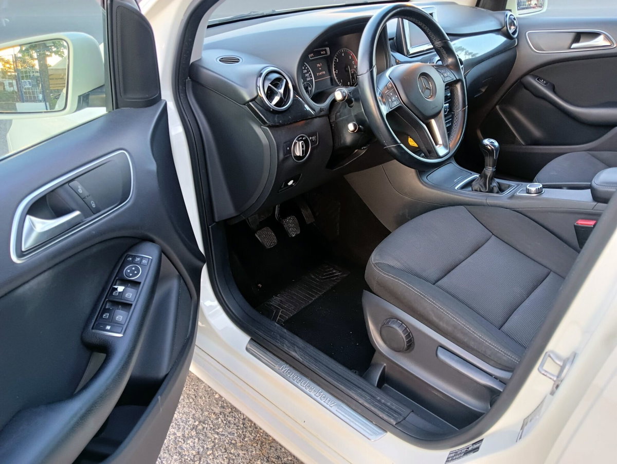 Mercedes-Benz Classe B 180 CDI Executive (7)