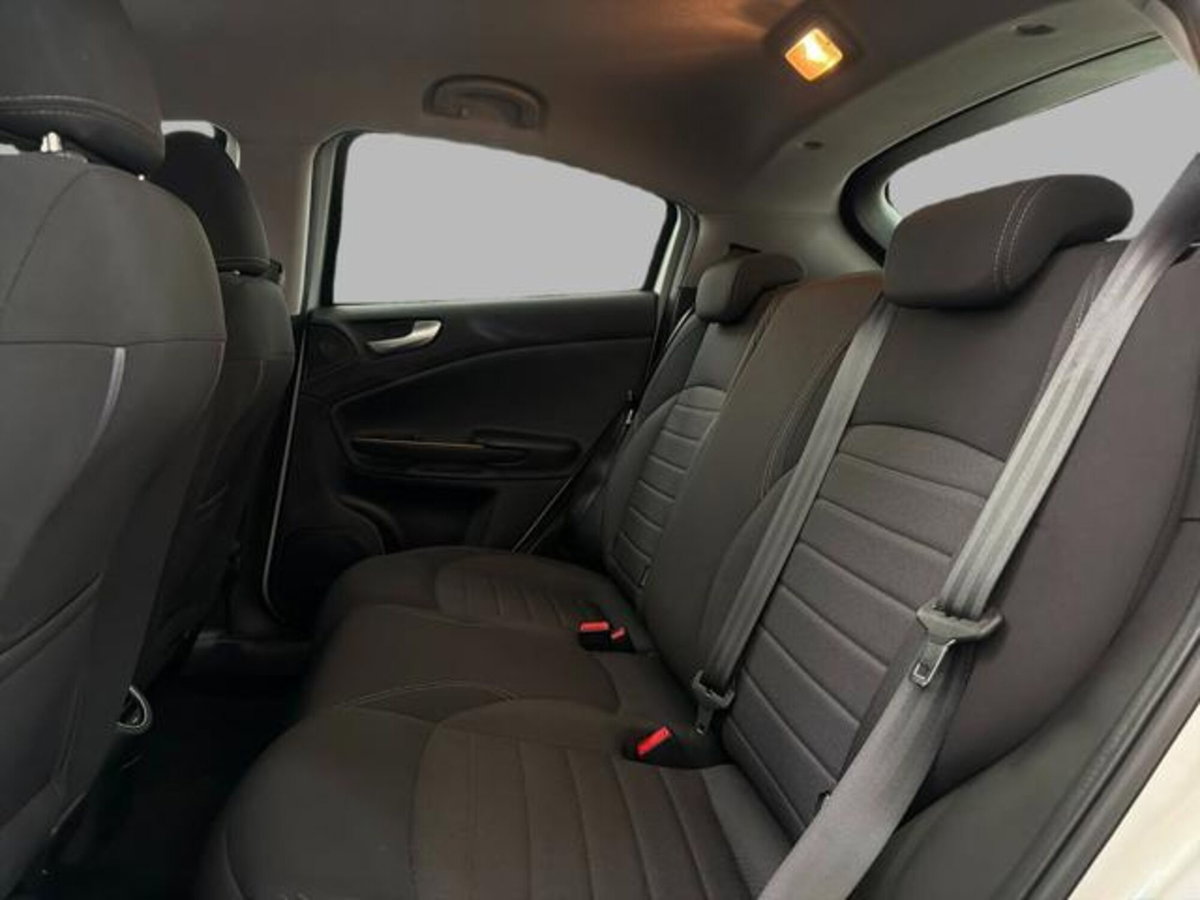 Alfa Romeo Giulietta 1.6 JTDm Giulietta 120cv (11)