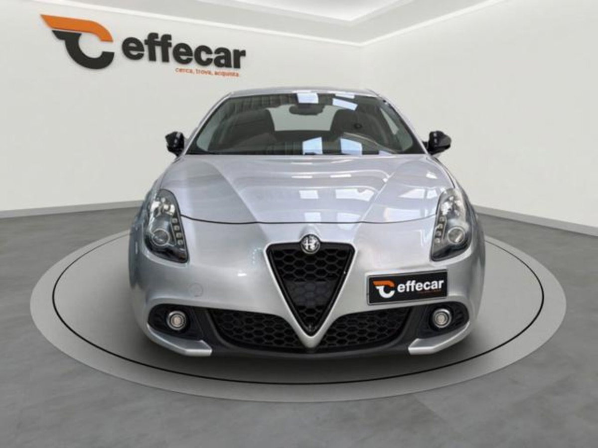 Alfa Romeo Giulietta 1.6 JTDm Giulietta 120cv (2)