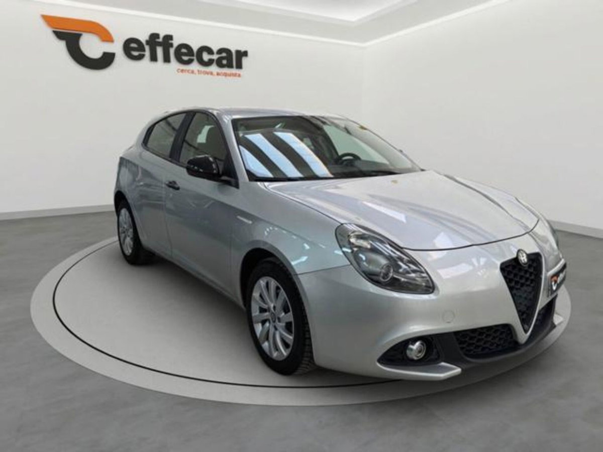 Alfa Romeo Giulietta 1.6 JTDm Giulietta 120cv (3)