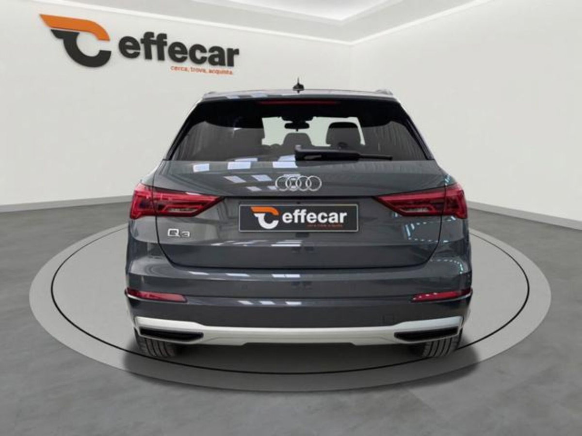 Audi Q3 35 TDI quattro S tronic Business (5)