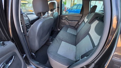 Dacia Duster 1.5 dCi 110CV Start&Stop 4x2 Serie Lim.Urban Explorer (9)