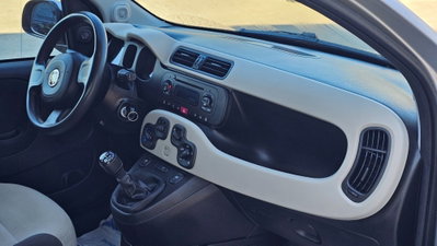 Fiat Panda 1.3 MJT 95 CV S&S Lounge (11)