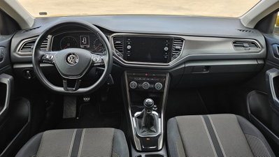 Volkswagen T-Roc 1.6 TDI SCR Business BlueMotion Technology (16)