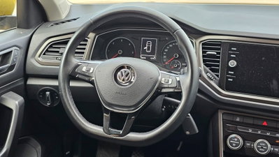 Volkswagen T-Roc 1.6 TDI SCR Business BlueMotion Technology (17)
