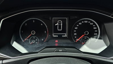 Volkswagen T-Roc 1.6 TDI SCR Business BlueMotion Technology (19)