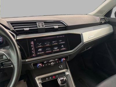 Audi Q3 35 TDI quattro S tronic Business (10)