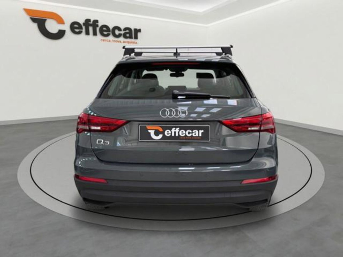 Audi Q3 35 TDI quattro S tronic Business (5)