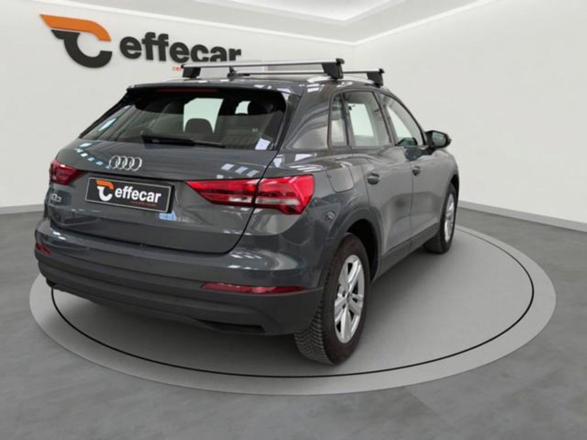 Audi Q3 35 TDI quattro S tronic Business (6)