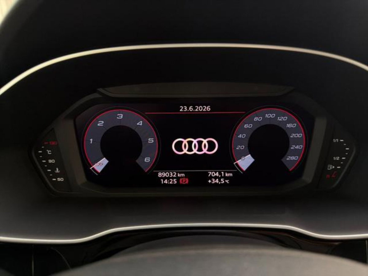 Audi Q3 35 TDI quattro S tronic Business (9)