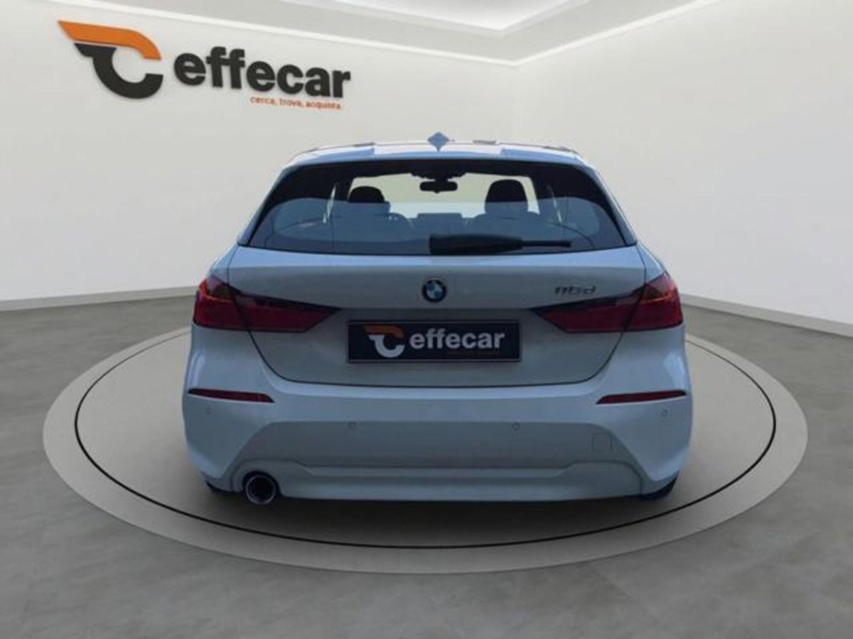 BMW Serie 1 116d 2.0 116CV cat 5 porte Attiva DPF (5)