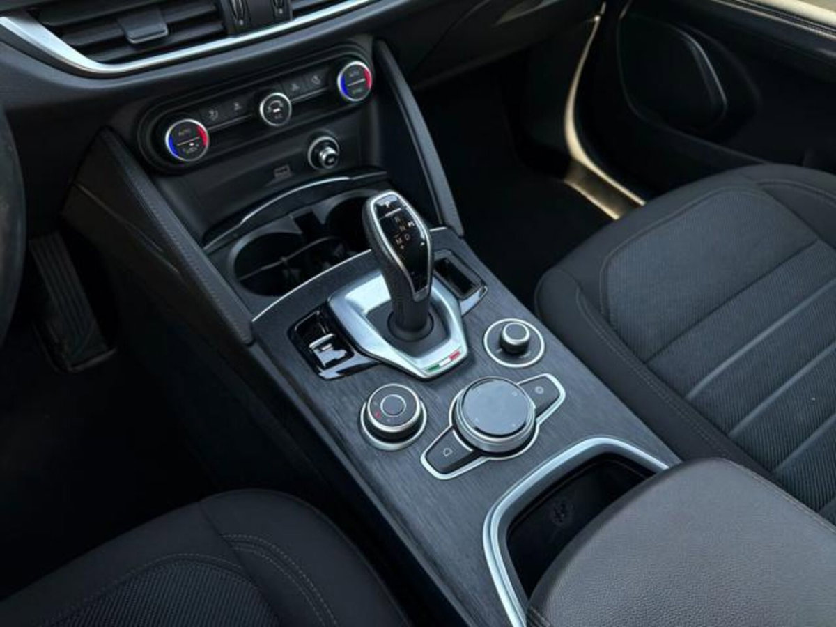 Alfa Romeo Stelvio Stelvio 2.2 Turbodiesel 160 CV AT8 RWD Sprint (11)