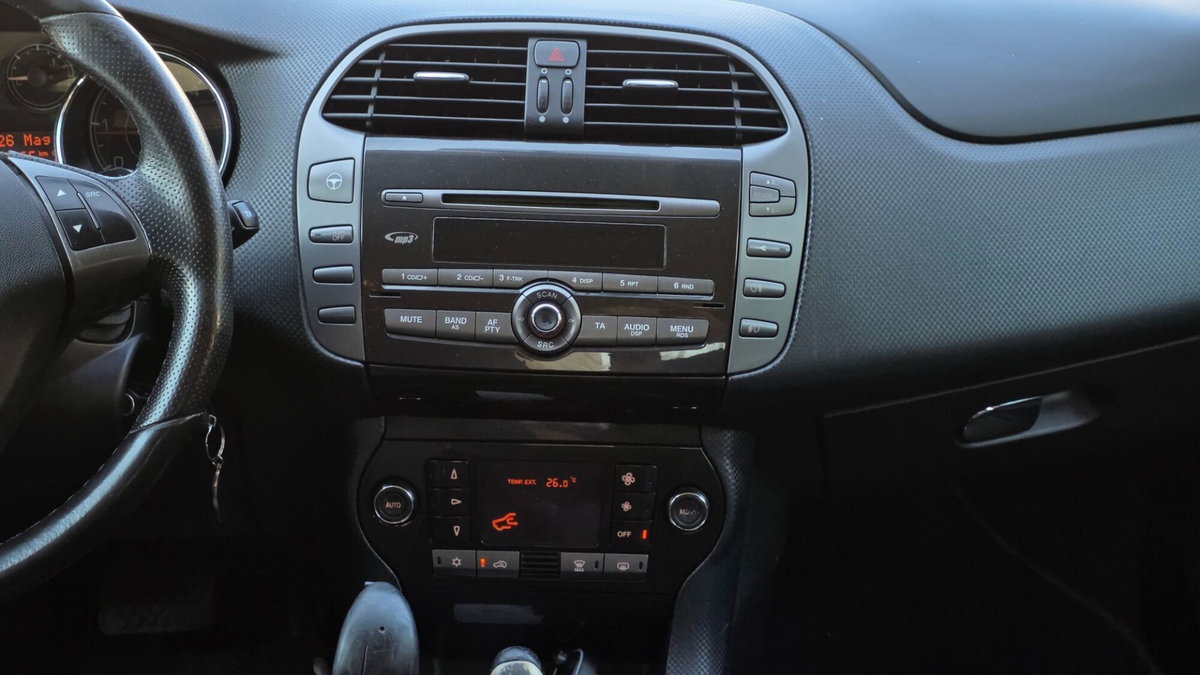 Fiat Bravo 1.6 MJT 120 CV DPF Emotion (15)