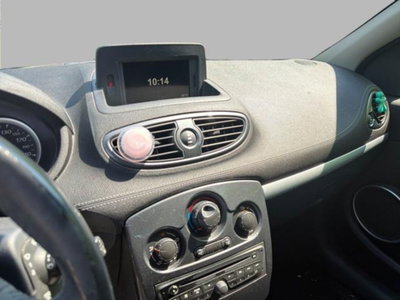Renault Clio 1.2 16V 5 porte GPL Dynamique (10)