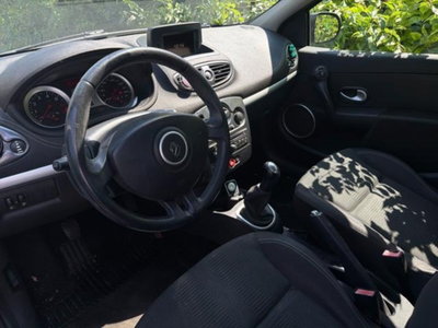 Renault Clio 1.2 16V 5 porte GPL Dynamique (11)
