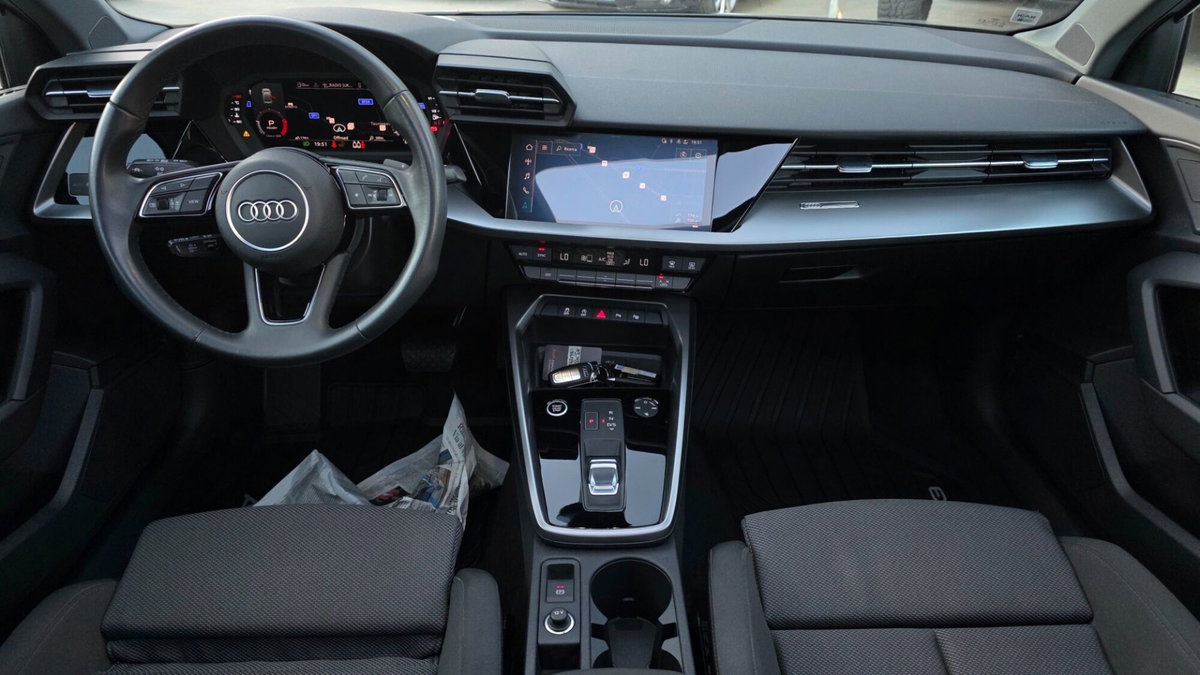 Audi A3 Sportback 30 TDI S line edition (19)