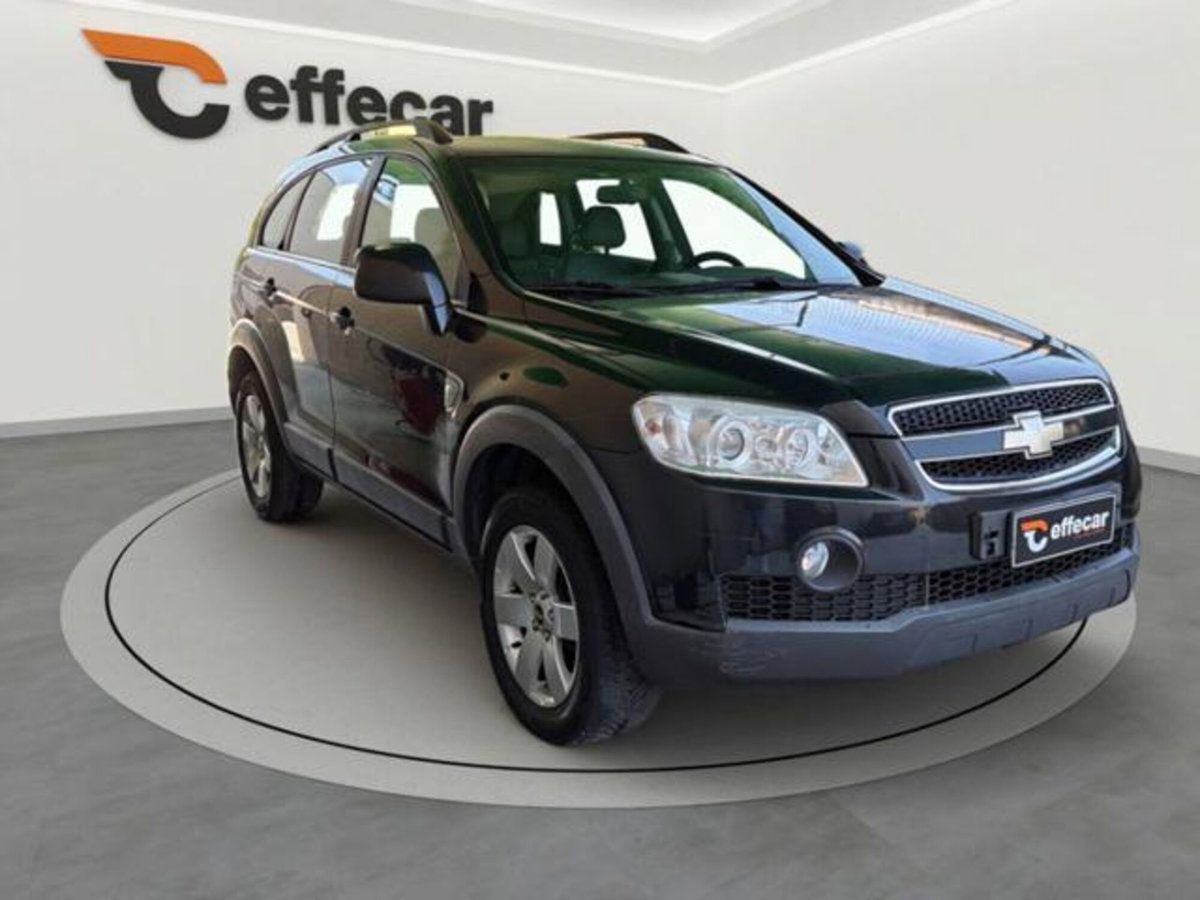 Chevrolet Captiva 2.0 VCDi 2WD (3)