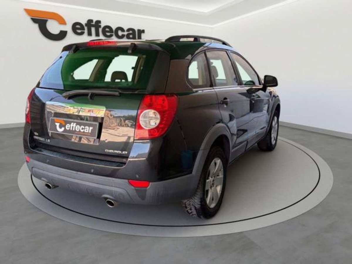 Chevrolet Captiva 2.0 VCDi 2WD (6)