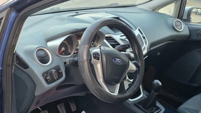 Ford Fiesta 1.6 TDCi 5p. Titanium (9)