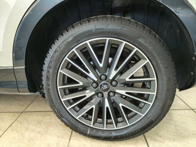 Audi Q3 Sportback 35 TDI quattro S tronic S line edition (9)