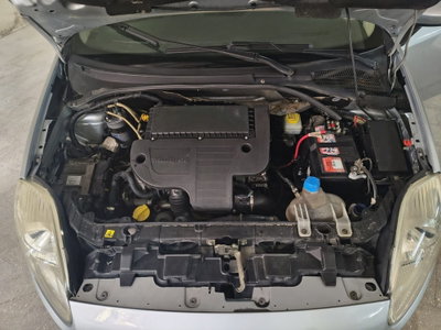 Fiat Grande Punto 1.3 MJT 75 CV 5 porte Dynamic (10)