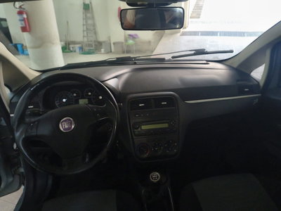 Fiat Grande Punto 1.3 MJT 75 CV 5 porte Dynamic (9)