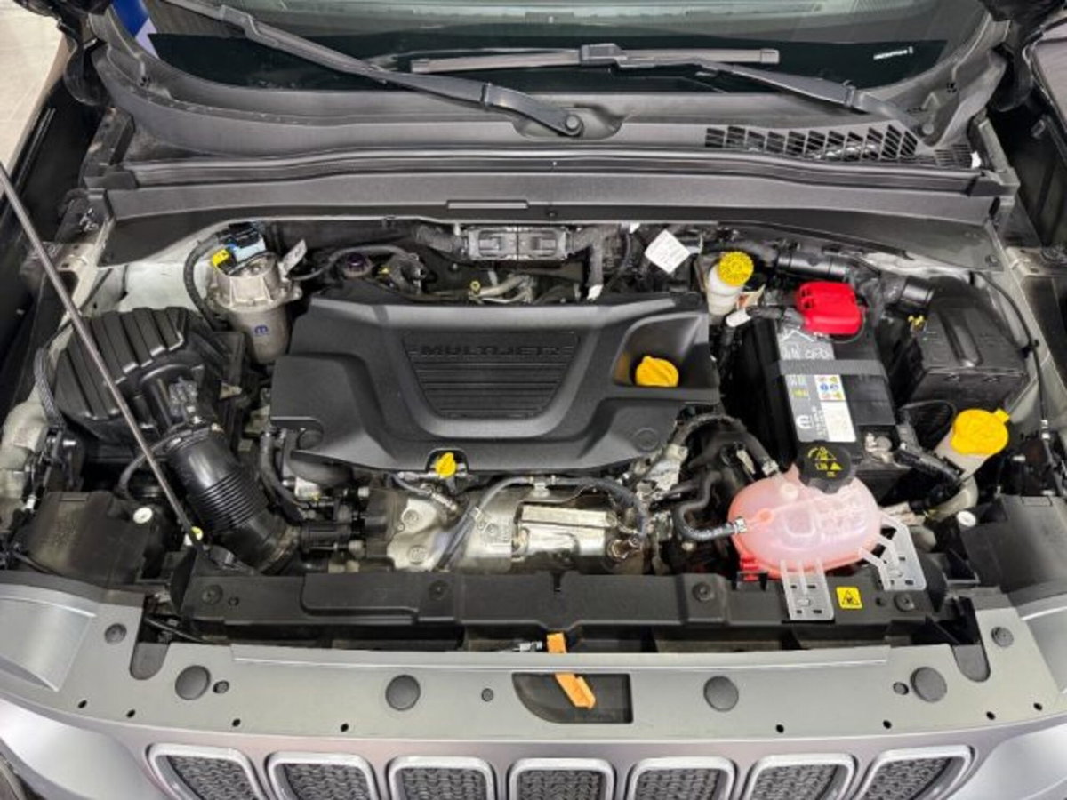 Jeep Renegade 1.6 Mjt 130 CV Limited (19)