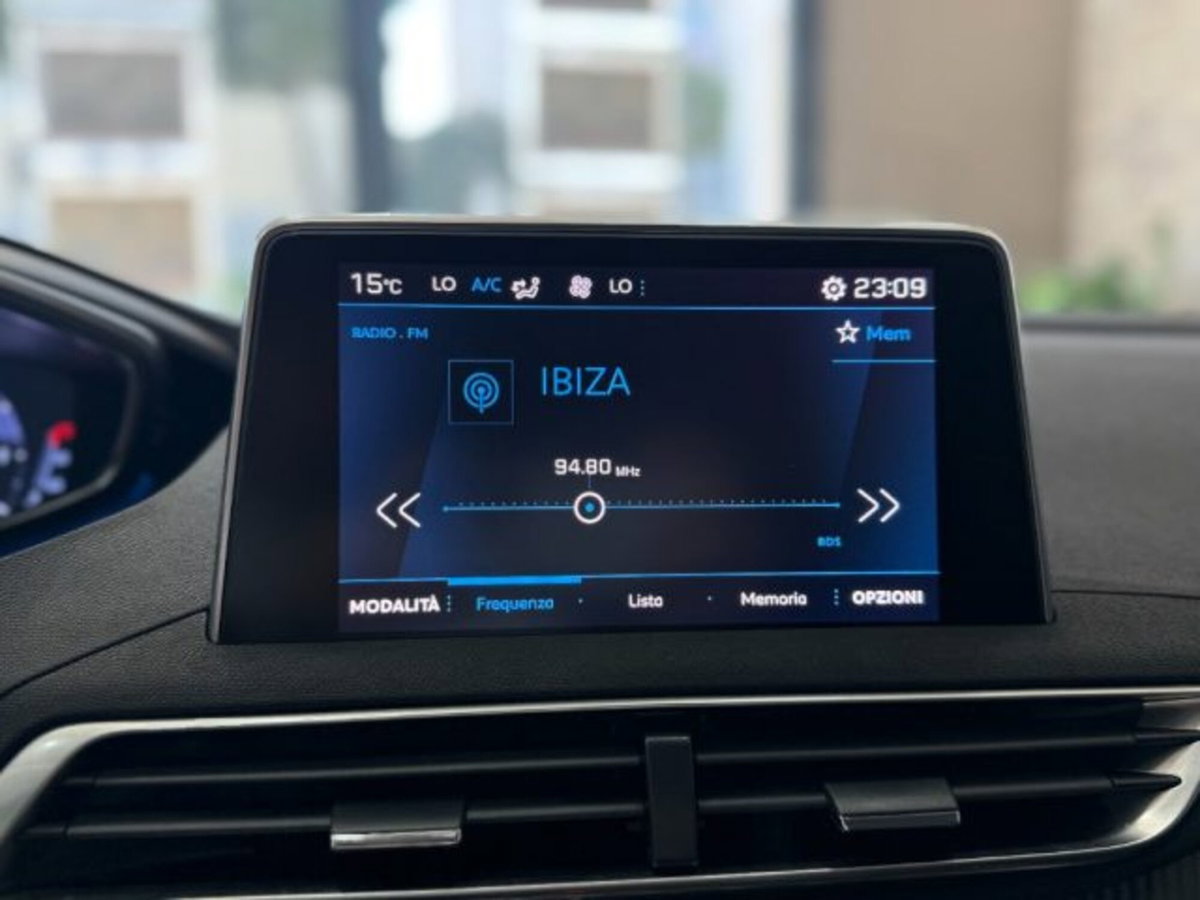 Peugeot 3008 PureTech Turbo 130 S&S Active Pack (13)