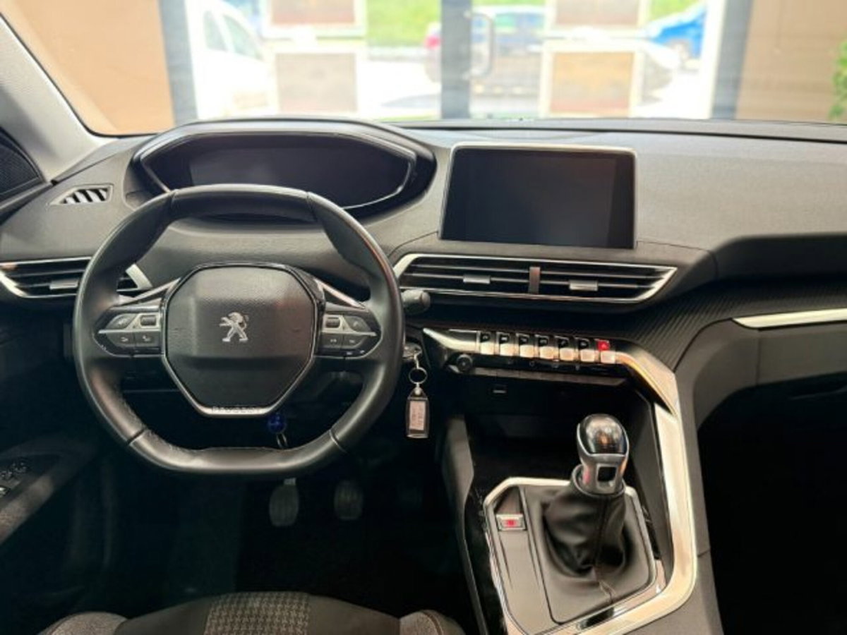 Peugeot 3008 PureTech Turbo 130 S&S Active Pack (15)