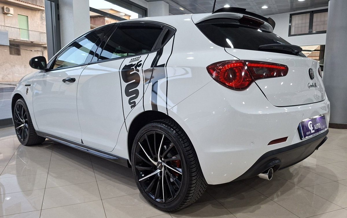 Alfa Romeo Giulietta 1.6 JTDm Ti 120cv (4)