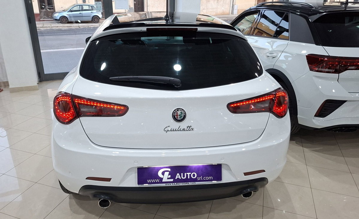 Alfa Romeo Giulietta 1.6 JTDm Ti 120cv (5)