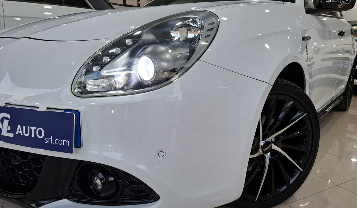 Alfa Romeo Giulietta 1.6 JTDm Ti 120cv (8)