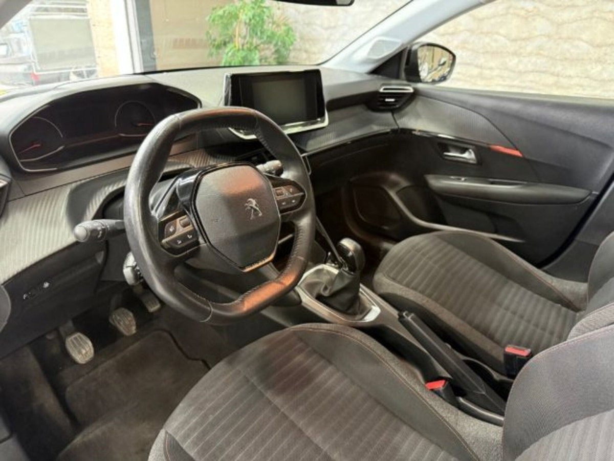 Peugeot 208 1.2 puretech Active s&s 75cv (11)