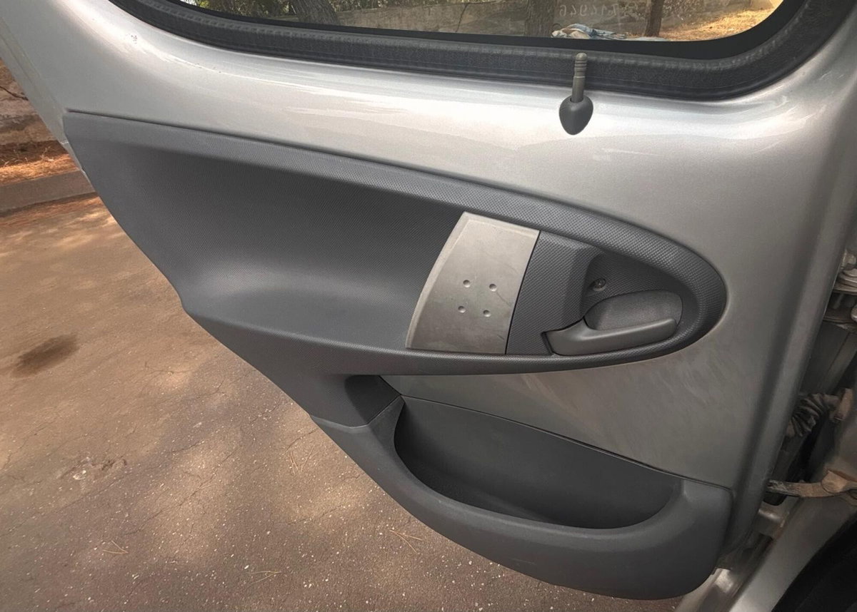 Citroen C1 1.4 HDi 55CV 5 porte BAC1 (12)